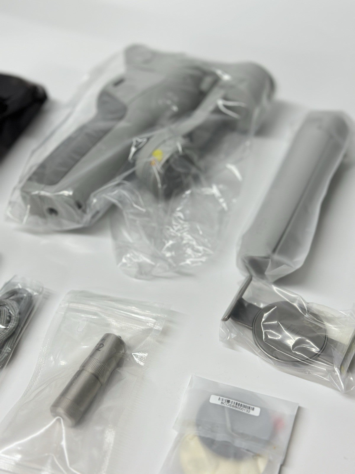 DJI OM 4 Combo Gimbal – Foldable Stabilizer for iPhone/Android – Barely Used