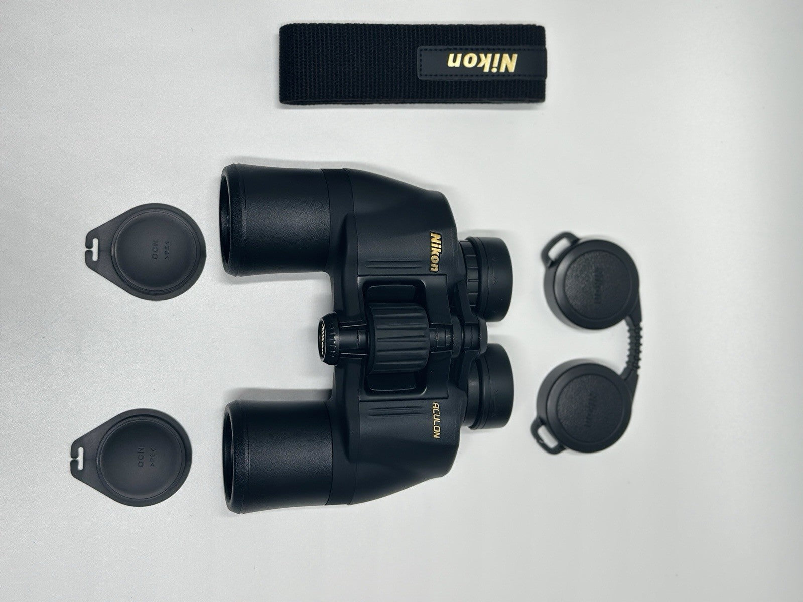 Nikon Aculon 8x42  Binoculars - Black A211- Grade A+