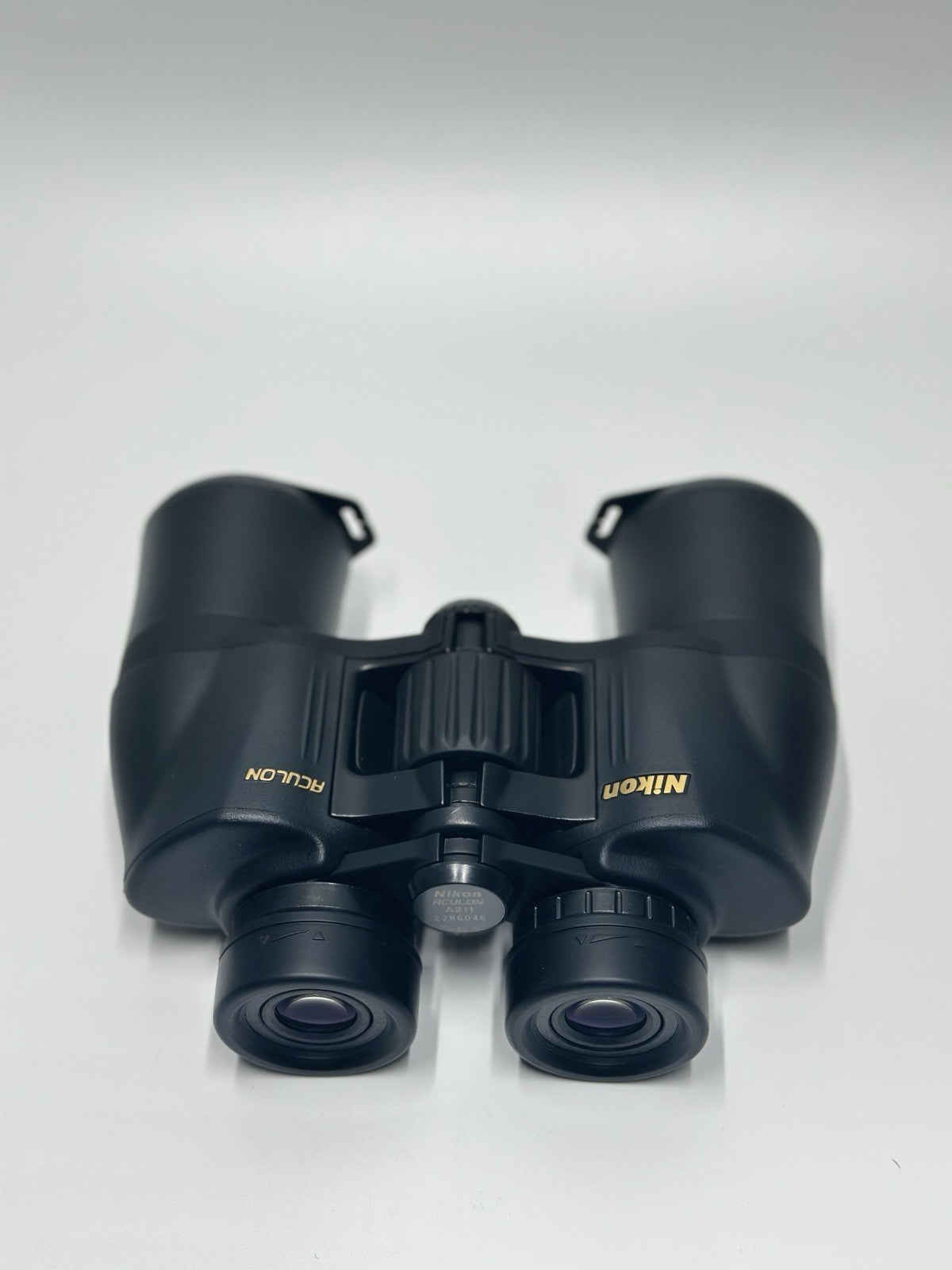 Nikon Aculon 8x42  Binoculars - Black A211- Grade A+