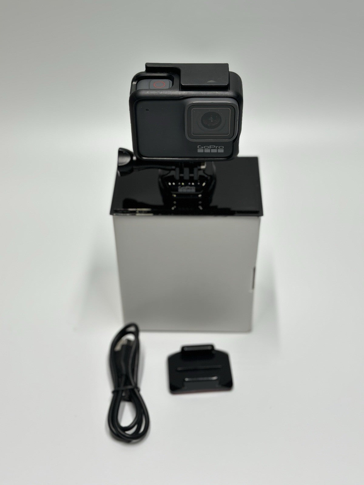 GoPro Hero7 Wi-Fi Waterproof 10MP Video Camera with GPS - Silver
